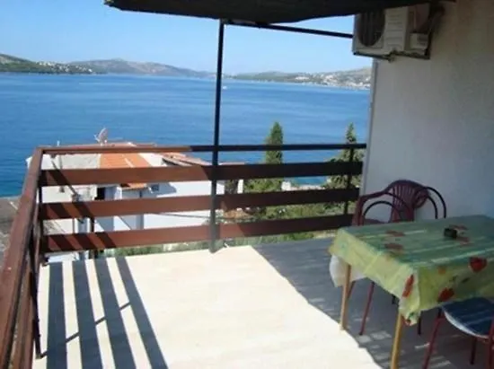 Apartment In Okrug Gornji With Sea View, Terrace, Air Conditioning, W-Lan 5045-1 Trogir Kroatien